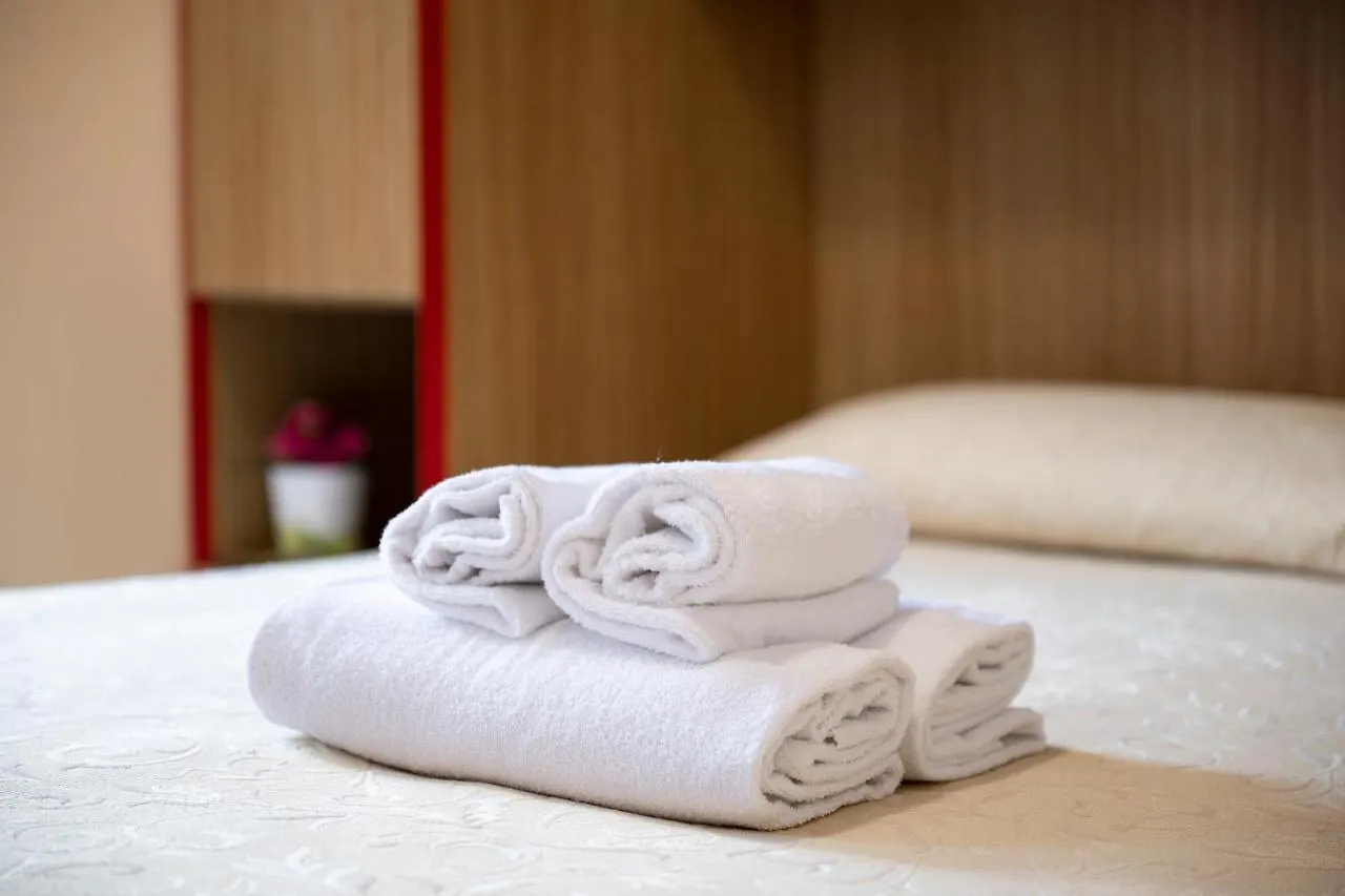 Hotel Ragno 利多迪迪耶索洛